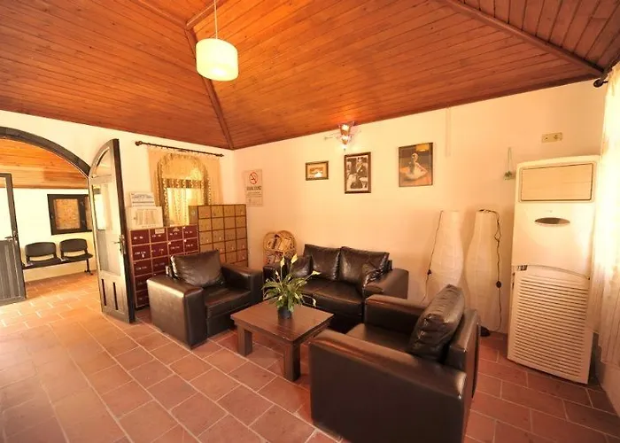 Mavibelce Hotel 2*